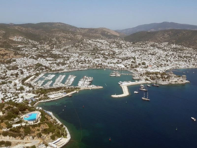 Sahte tapu ile 25 milyon TL’lik villaları satmaya çalıştılar
