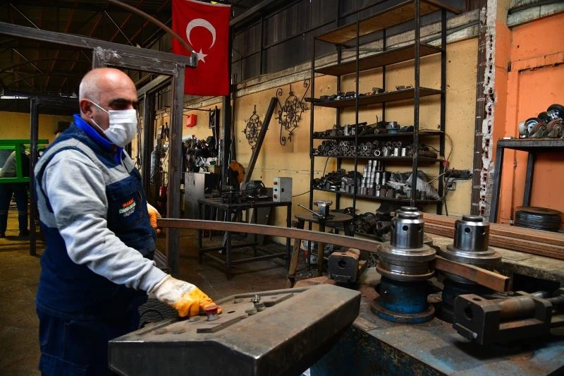 Mamak Belediyesi atölyelerinden modern tasarımlar
