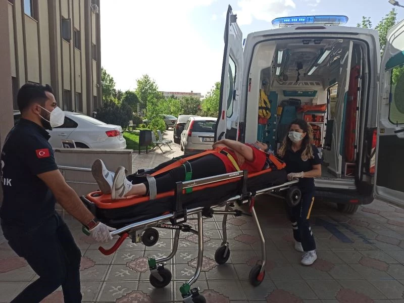 Gerger Belediye Başkanı makam aracıyla kaza yaptı
