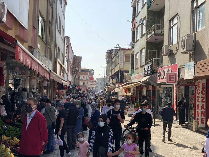 Kısıtlama öncesi alış veriş yoğunluğu

