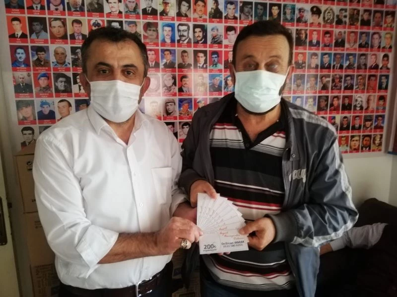 Çankırılı Bürokratlar ve İşadamları Birliği Genel Sekreteri Irmak’tan 200 TL’lik hediye alışveriş çeki
