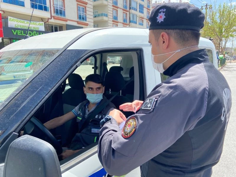 Afyonkarahisar’da kısıtlamanın ilk günü
