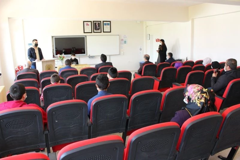 Vefat eden küçük Nida “Fatihalarla Nida” etkinliği ile anıldı
