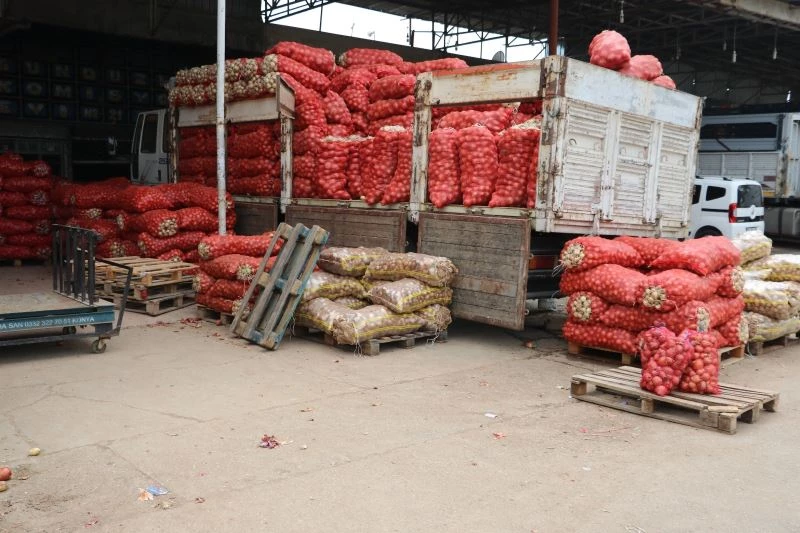 Semt pazarları yüzde 50 kapasiteyle açılsın önerisi
