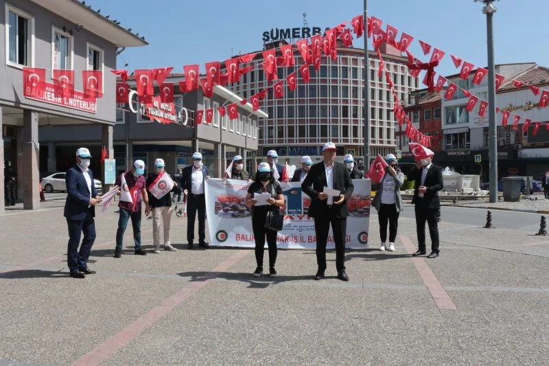 HAK-İŞ kısıtlamada meydanlardaydı
