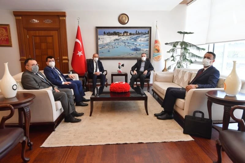 İçişleri Bakan Yardımcısı Çataklı, Denizli’nin virüsle mücadelesi hakkında bilgi aldı
