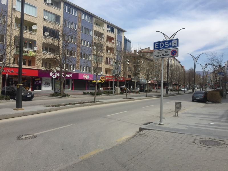 Kırşehir’de bir günlük sokağa çıkma kısıtlamasına uyuluyor
