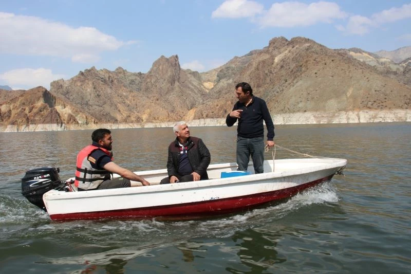 Ayvalı Barajında balık üretimi başladı
