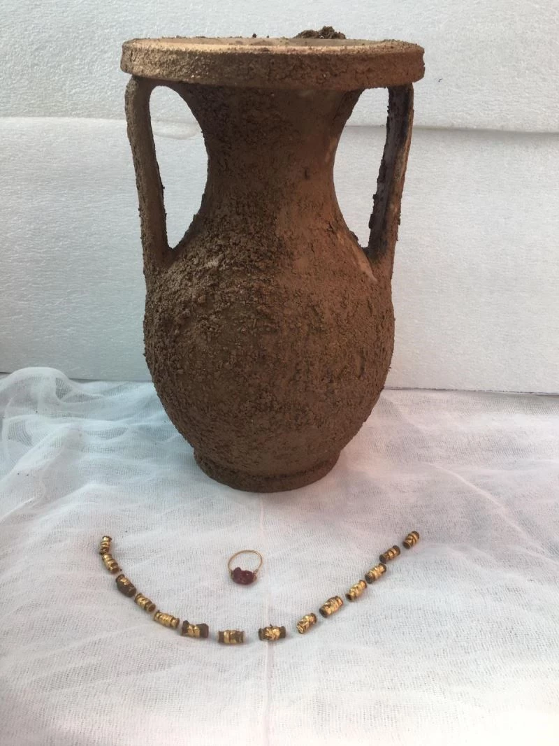 Heyecanlandıran kazıdan altın çıktı
