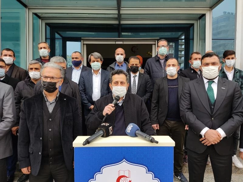 Emekli amirallere Mersin’den tepki
