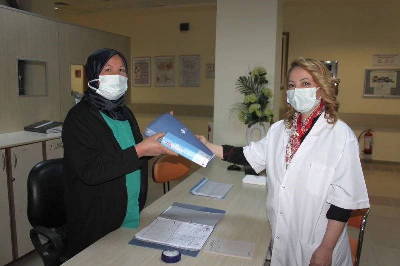 Hemşire anne, doktor kızıyla aynı hastanede
