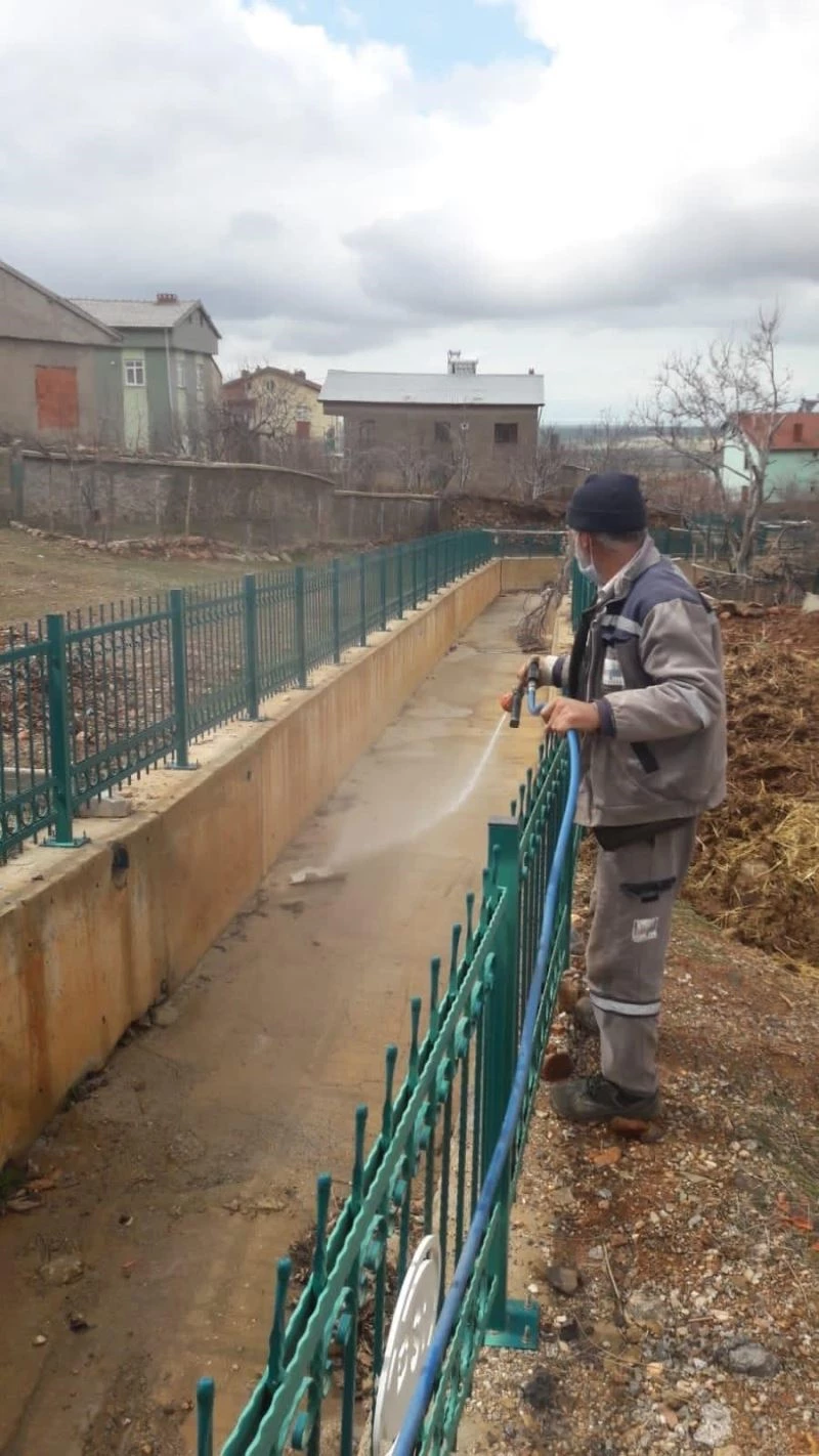 Hüyük’te sinekle mücadele çalışmaları başladı
