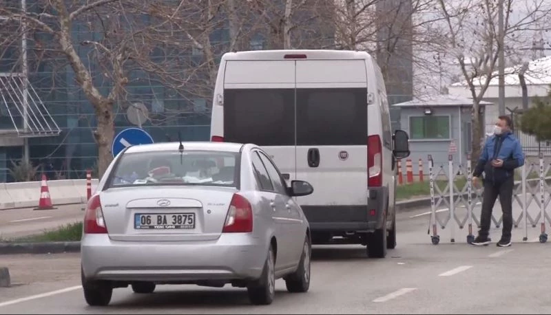 Tutuklanan amiraller Ankara Terörle Mücadele Şube Müdürlüğüne getirildi
