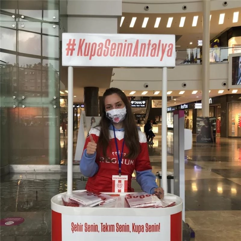 Antalyaspor Kulübünün bayrak kampanyası sürüyor