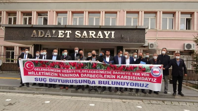Sendikalardan emekli amiraller hakkında suç duyurusu
