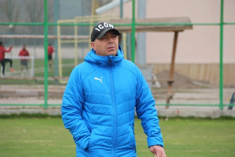 Özer Karadaş: “Hedefimiz puan ya da puanlarla ayrılmak”
