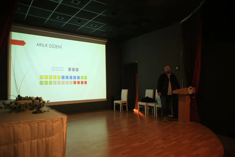 54 Katılımlı Arıcılık projesinde üreticiler sertifikalarını aldı
