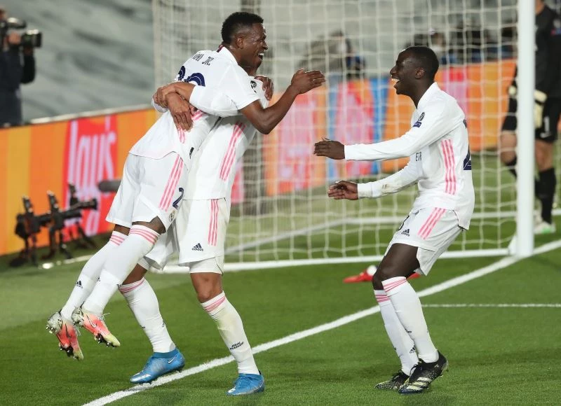 Real Madrid Şampiyonlar Ligi’nde avantajı aldı