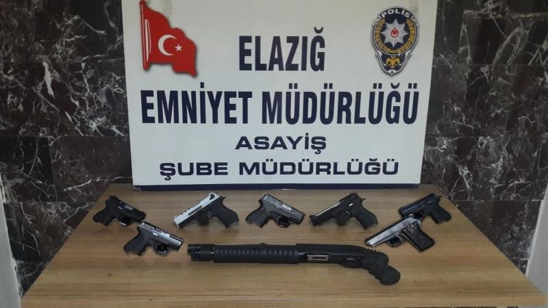 Elazığ’da asayiş ve şok uygulamalarla yakalanan 38 şüpheli tutuklandı
