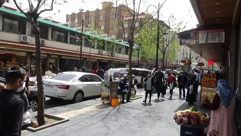 Diyarbakır’da kuruyemişçiler Ramazan ayına hazır
