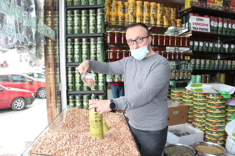 Siirt’te fıstık fiyatları düşünce siparişler 5 kat arttı
