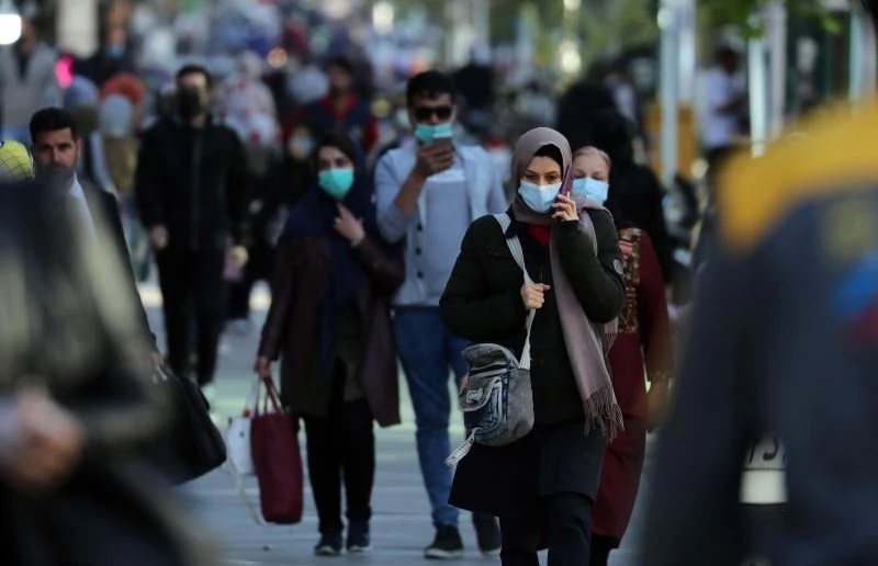 İran’da tüm iş merkezleri ve restoranlar yeniden kapanıyor
