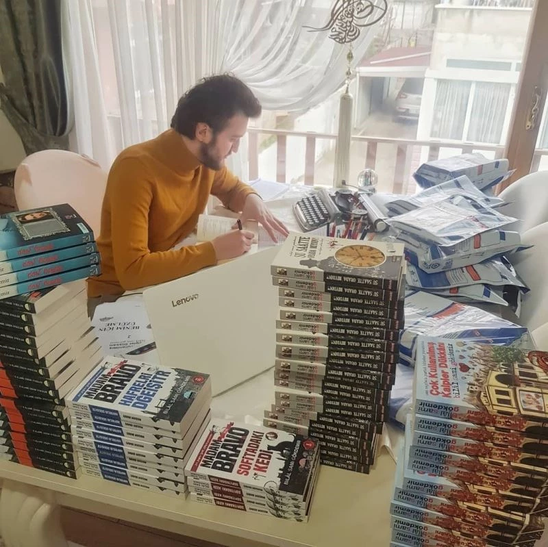 Yazar Bilal Sami Gökdemir’den askıda kitap kampanyası
