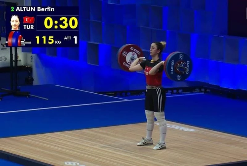 Bartın Üniversitesi öğrencisi Berfin Altun’dan bronz madalya
