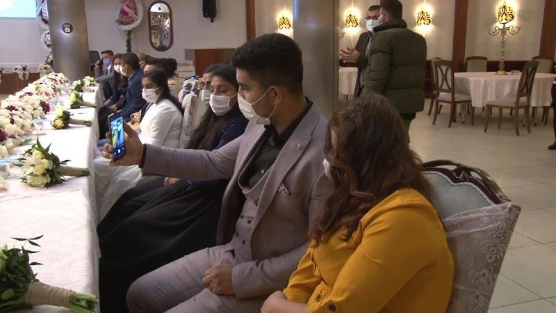 Vali Yerlikaya, Ümraniye’de 12 Roman çiftin nikah şahidi oldu
