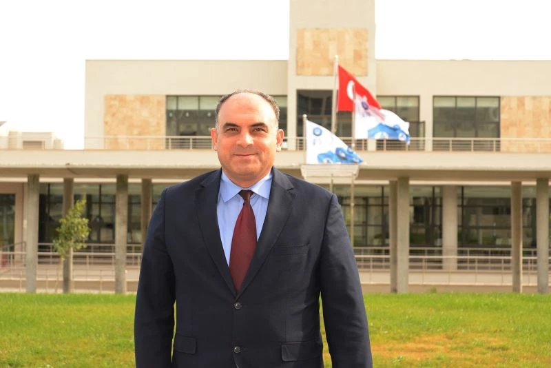 Prof. Dr. Kola’dan emekli amirallerin bildirisine tepkisi
