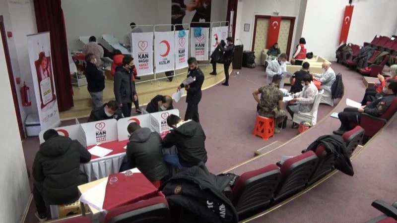 Sinop polisi kan bekleyenlere umut oldu
