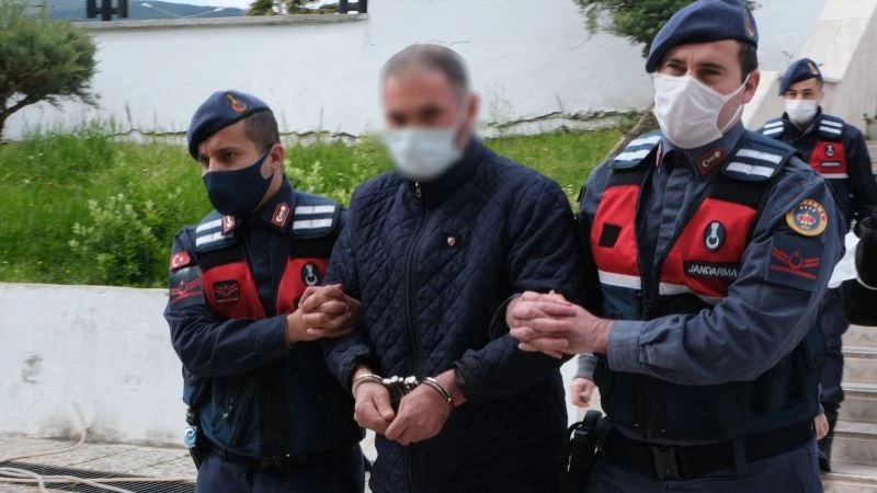 Cinayet şüphelisine yardım iddiası ile gözaltına alınan şahıs adliyede
