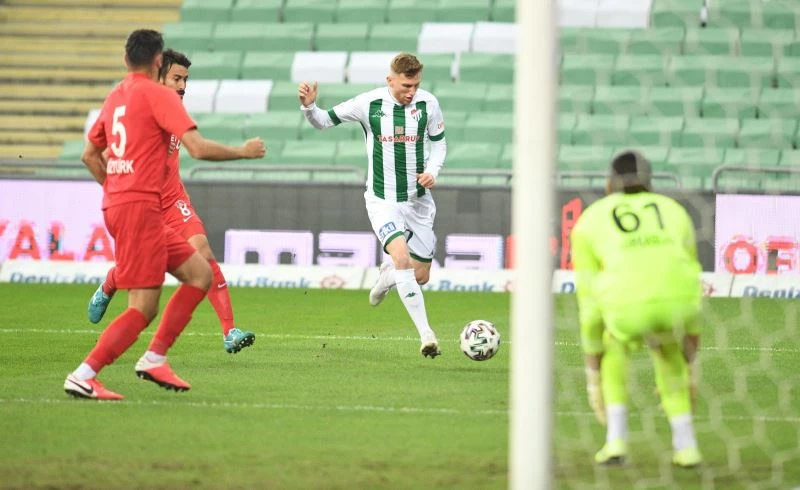 Bursaspor’un Ümraniyespor’a karşı üstünlüğü var
