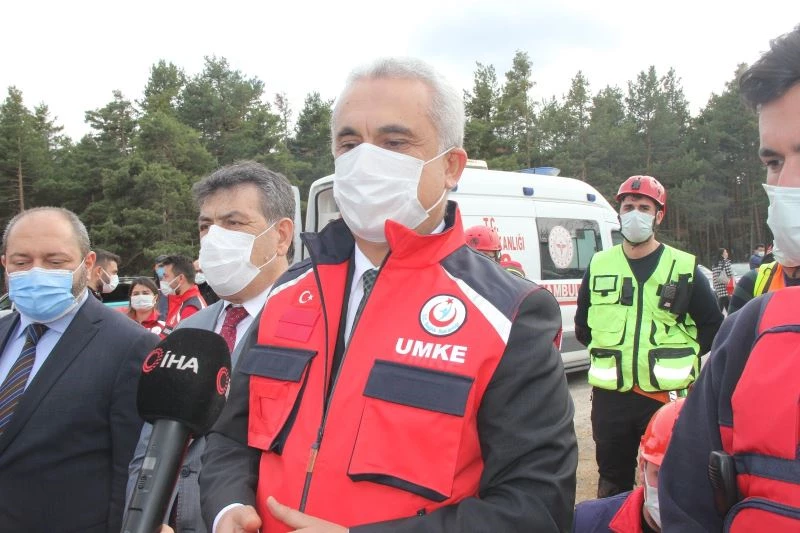 Hasta ziyaretine gitti, 42 kişiye virüs bulaştırdı
