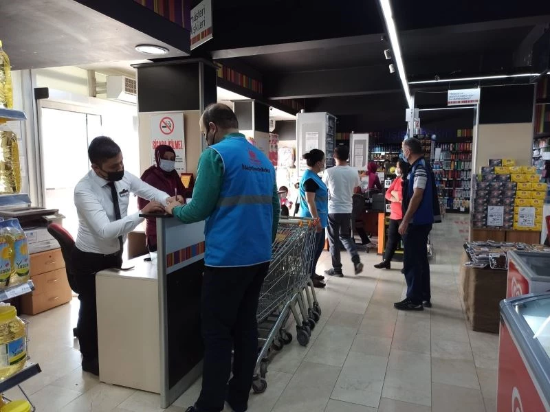 Çorum’da izolasyon kurallarına uymayan 39 kişi yurda gönderildi
