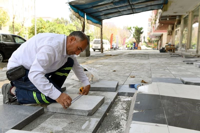 Mersinliler evde, belediye ekipleri görevde
