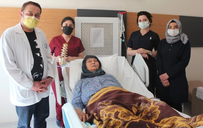 Nadir görülen hastalıktan doktoru sayesinde kurtuldu
