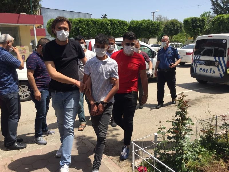 Tam kapanmada sokağa çıktılar 12 bin lira ceza yediler
