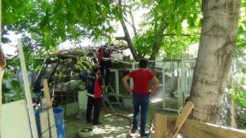 Bayram için börek yapmak istediler, ekmek evinden oldular
