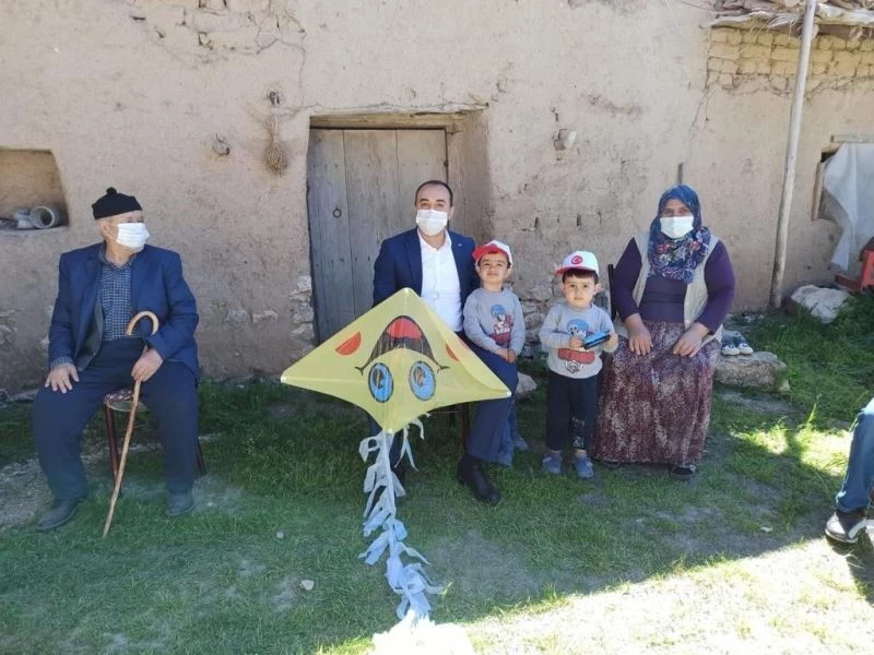 Kaymakam Pelvan: ’’Bizler aziz şehitlerimize minnet borçluyuz’’
