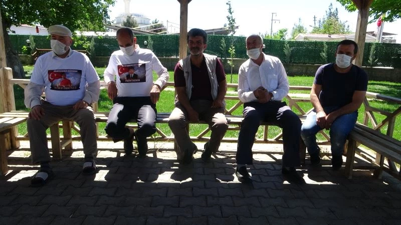 Evlat nöbetindeki yüreği yanık anne: 