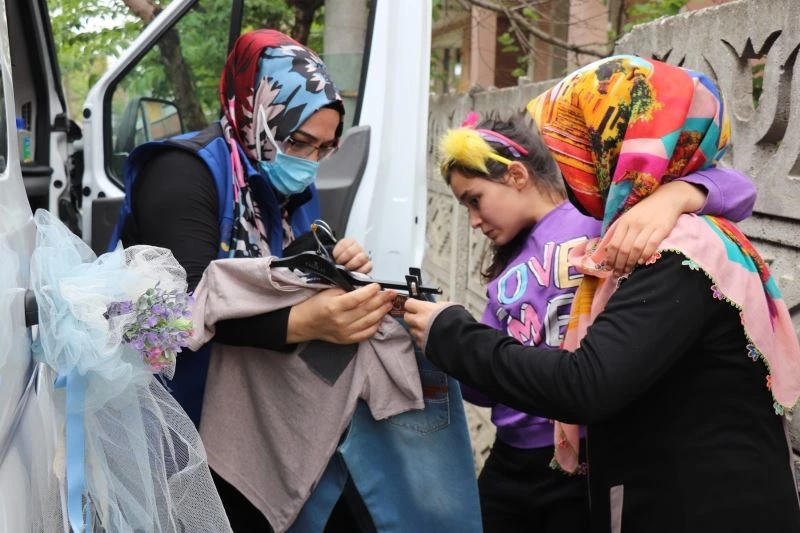 Bayramlıklar Başkan Özlü’den
