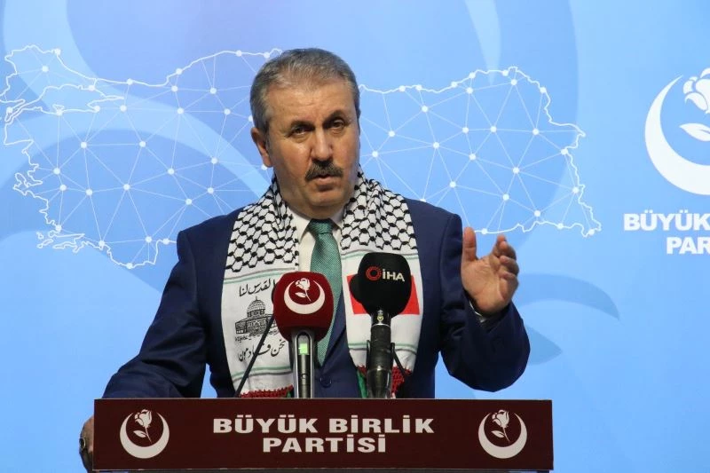 BBP Genel Başkanı Destici: “(Mescid-i Aksa’ya yapılan saldırı) Müslüman varlığının yok edilmeye çalışılması, insanlık dışıdır”
