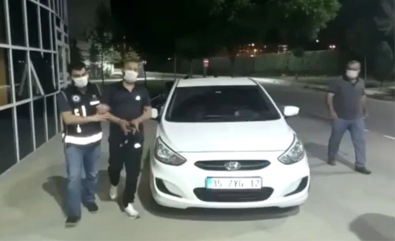 İzmir’de adliyeden firar eden zanlı saklandığı evde bulundu
