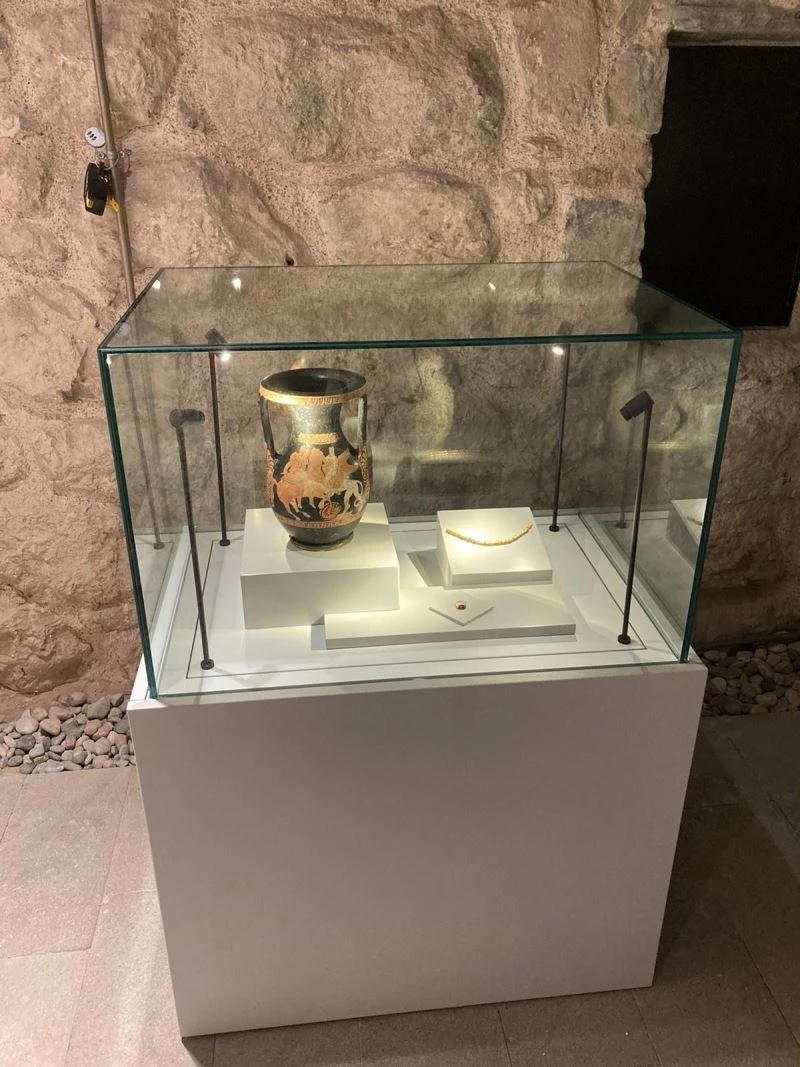 Heyecanlandıran kazıdan çıkanlar sergilenmeye başlandı
