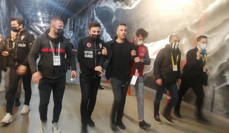 Ghezzal’ın menajeri Hakan Korkmaz gözaltına alındı
