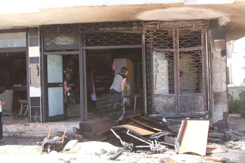 5 dakikada küle dönen dükkan, ekmek teknesinden etti
