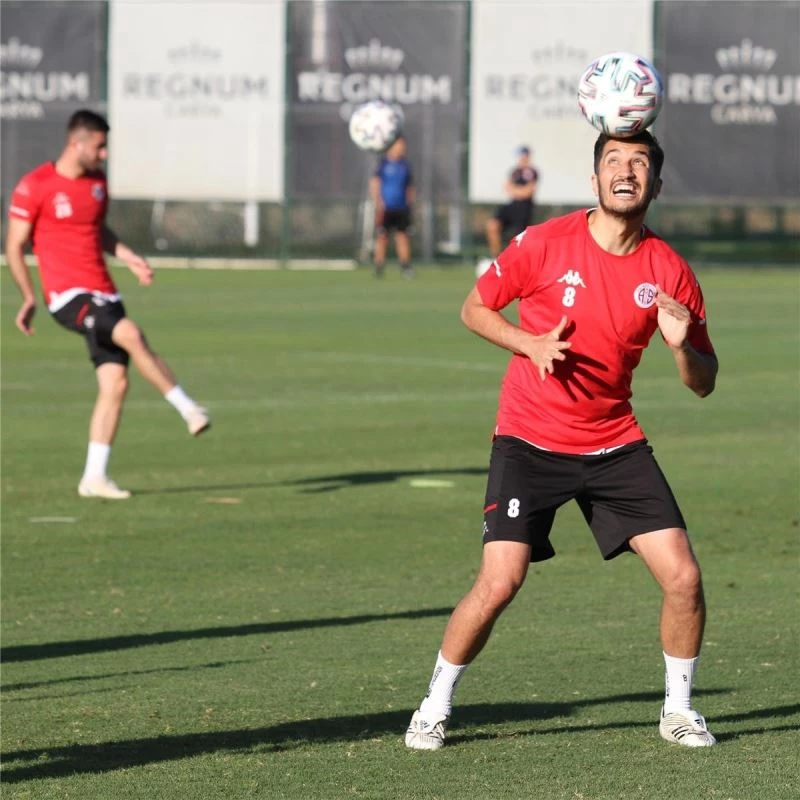 FT Antalyaspor ligde kalmayı garantiledi
