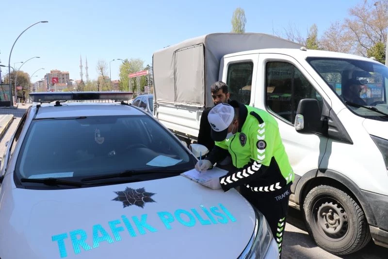 Malatya’da pandemi kurallarına uymayanlara ceza yağdı
