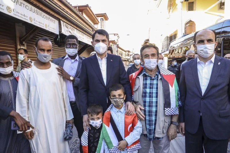 Bakan Kurum, tüm İslam aleminin Ramazan Bayramı’nı kutladı
